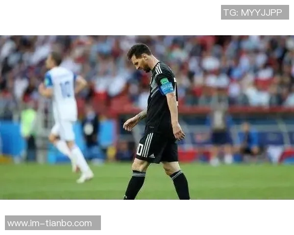 内马尔圣诞生活揭秘:从足球场到病床赌场再到家庭育儿的多重角色 内马尔圣诞生活揭秘:从足球场到病床赌场再到家庭育儿的多重角色